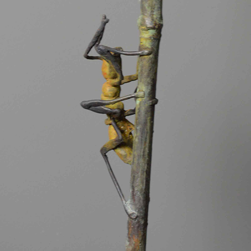  2 mieren op bamboe | uniek | 41 x 7 cm | hardstenen sokkel 12 x 9 x 6 cm 